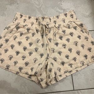 a new day Tan Floral Women's Cargo Shorts